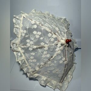Pleasant Company Samantha’s lace umbrella
